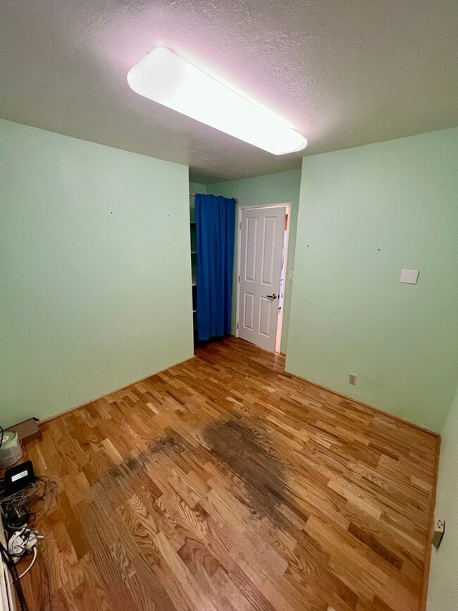 Building Photo - 4-Bedroom Home in Fairbanks | Fenced Yard,...