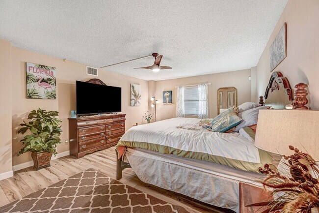 Building Photo - Experience coastal living at its finest in...