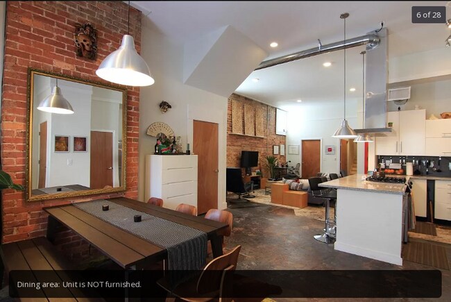 Building Photo - 559 Pryor St SW