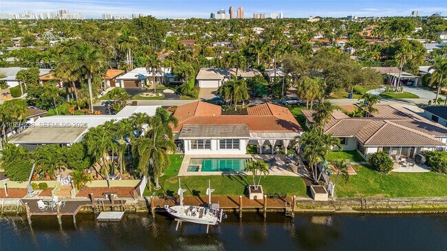 Building Photo - 2207 NE 16th Ave