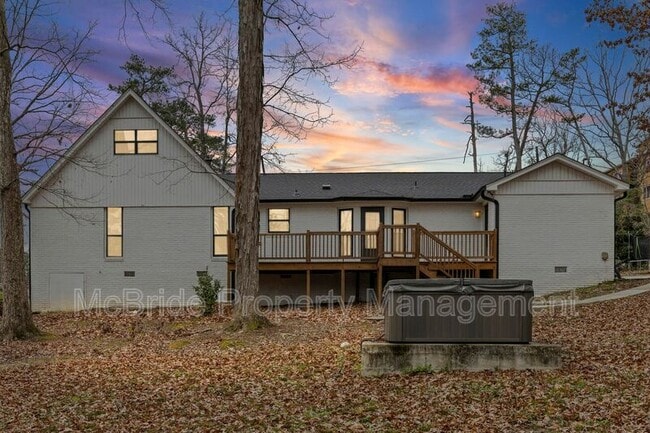 Building Photo - 1304 Dominica Dr