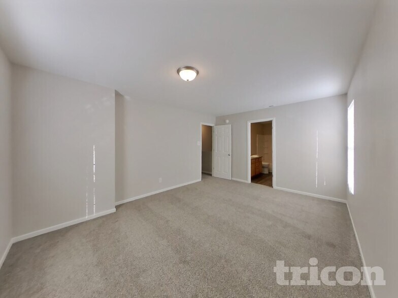 Building Photo - 10864 Grace Dr