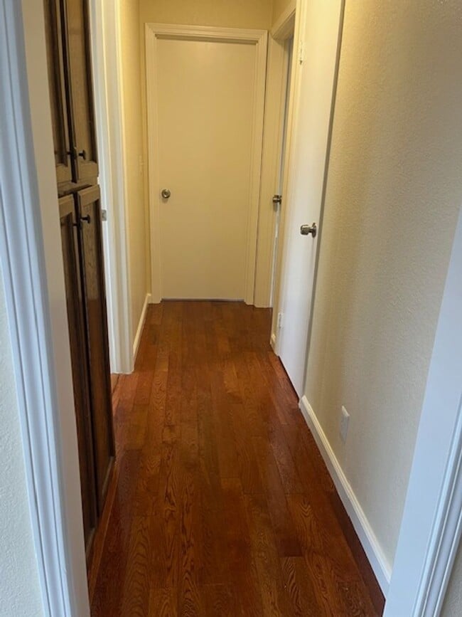 Building Photo - 14419 Outrigger Dr