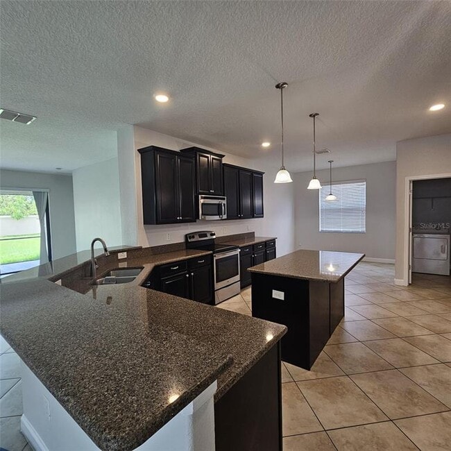 Building Photo - 2628 Atherton Dr