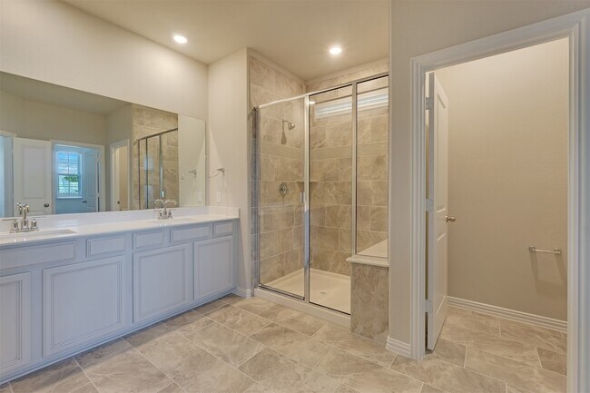 Building Photo - 7616 Redondo Dr