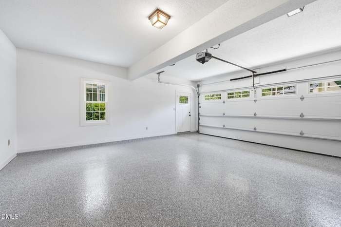 Building Photo - 112 Waterfall Ct