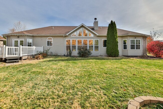 Building Photo - 3 Bedroom, 2 Bath House in Edwardsville