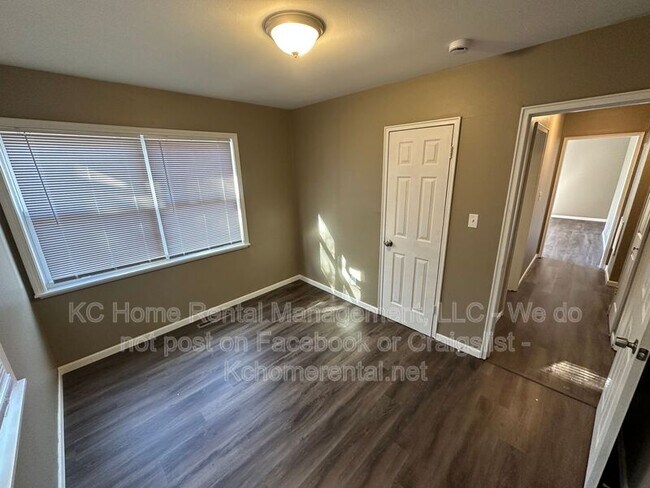 Building Photo - 5411 N Indiana Ave