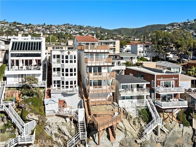 Building Photo - 1045 Gaviota Dr