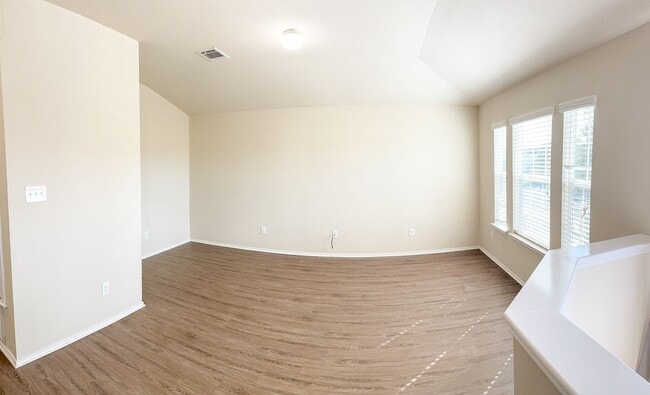 Building Photo - Available NOW!!!! Lovely 2 story home located in  Killeen, minutes from Ft. Cavazos, Hospitals an...