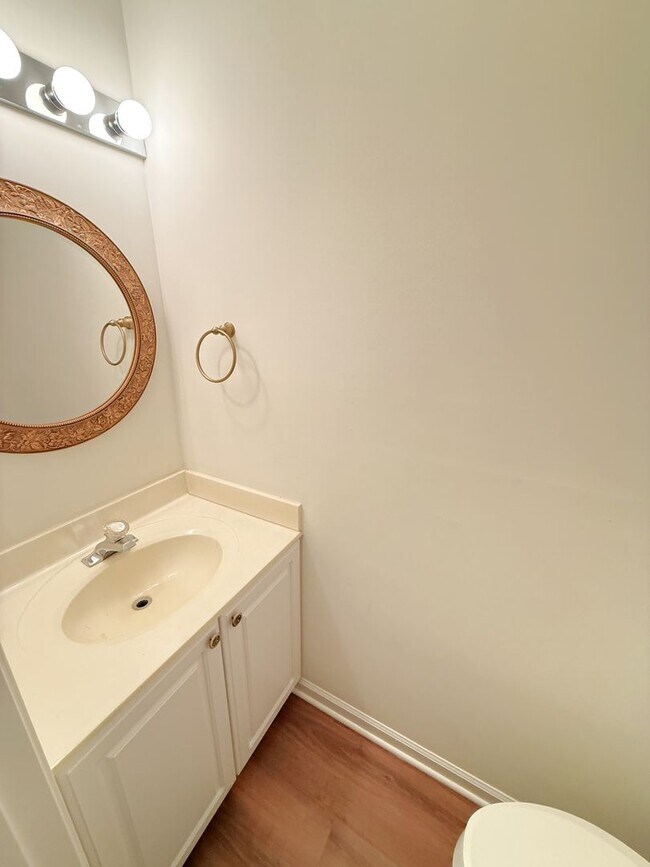 Building Photo - 10130 Treble Ct