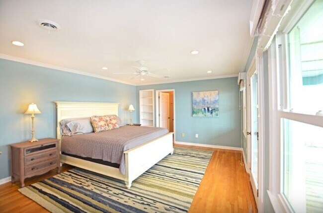 Building Photo - ENDLESS ELEGANCE AT THIS FLAWLESS OFF-SEAS...