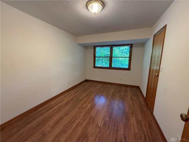 Building Photo - 2162 Willowgrove Ave