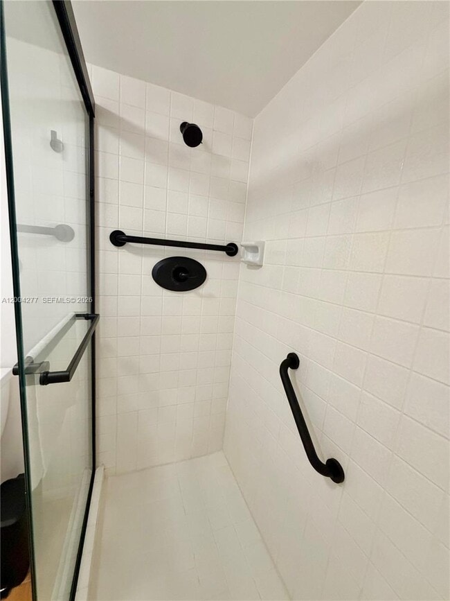 Building Photo - 1203 Bahama Bend