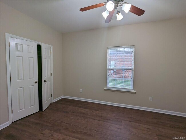 Building Photo - 8924 Cotswold Ct