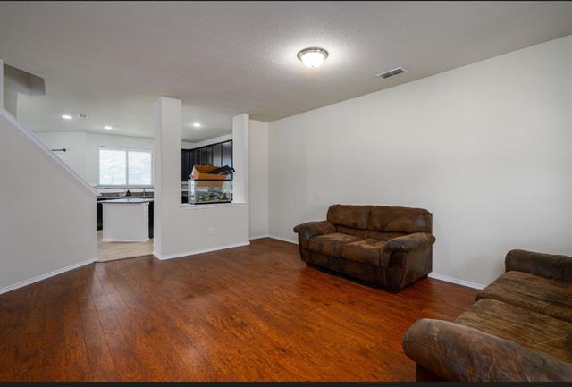 Building Photo - 800 Cormorant Dr