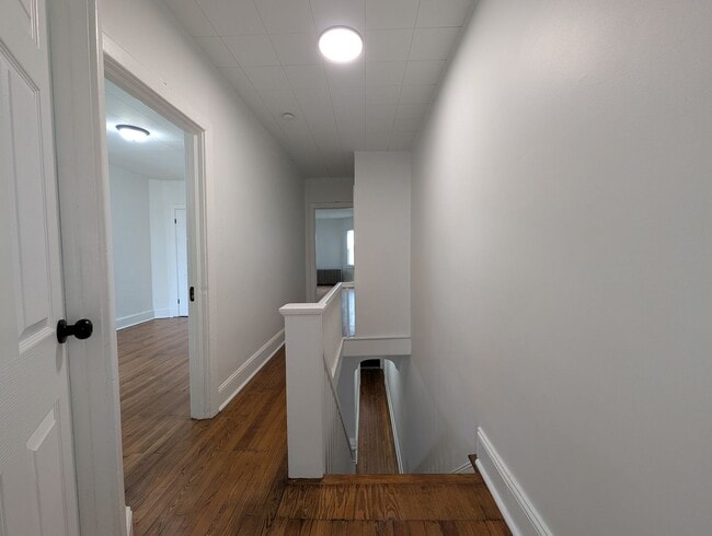 Building Photo - Charming updated 3 bedroom 1 bath Home in ...