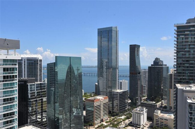 Building Photo - 1100 S Miami Ave