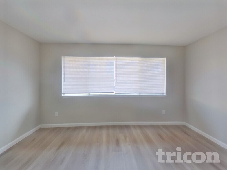 Building Photo - 3105 Rozanna Ct