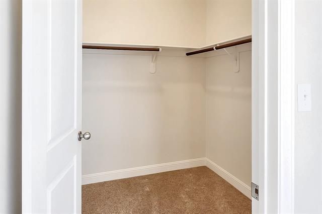 Building Photo - 292 Sunnyside Dr