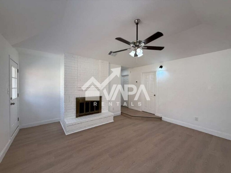 Building Photo - 3616 Candleknoll Cir