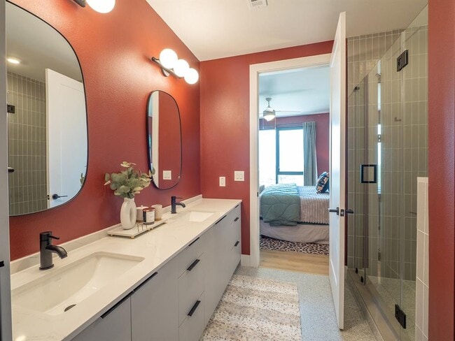 Building Photo - 1701 Simond Ave Ave