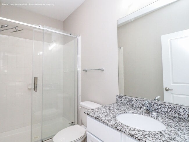 Building Photo - 3BD/3BA Available for Early August Move In