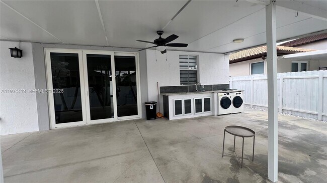 Building Photo - 15446 SW 23rd Ln