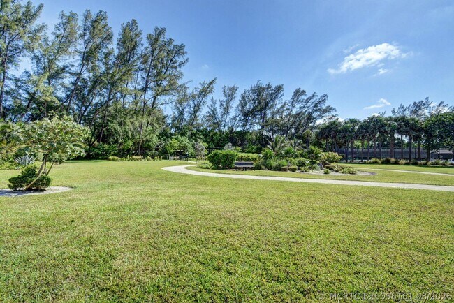 Building Photo - 4101 N Ocean Blvd