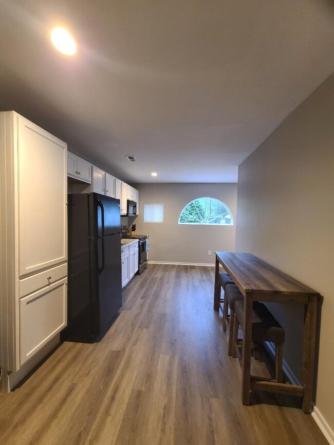 Building Photo - 106 Cartee Ave