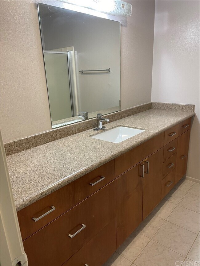 Building Photo - 4714 Park Granada