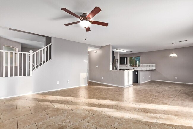 Building Photo - 1368 S 232nd Ave