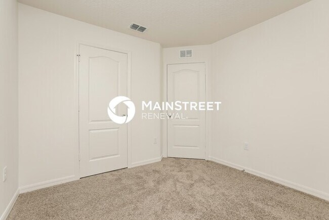 Building Photo - 5 Bedroom Pet-Friendly Home in Leesburg, F...