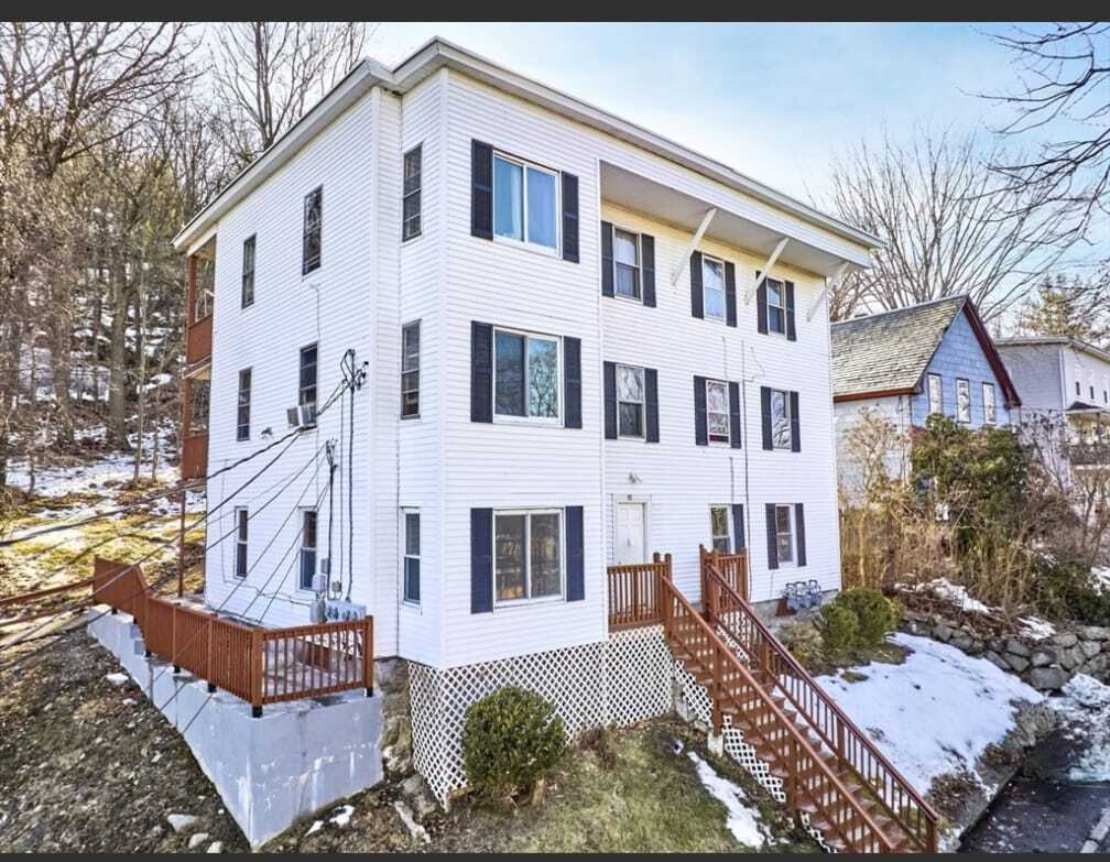 Building Photo - 90 Leighton St