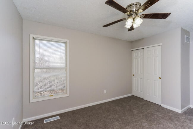 Building Photo - 9805 River Trail Dr