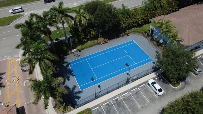 Building Photo - 3717 Sonoma Dr