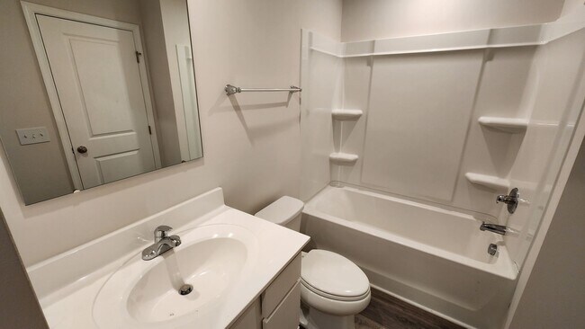 Building Photo - Simpsonville - Baldwin Ridge - Convenientl...