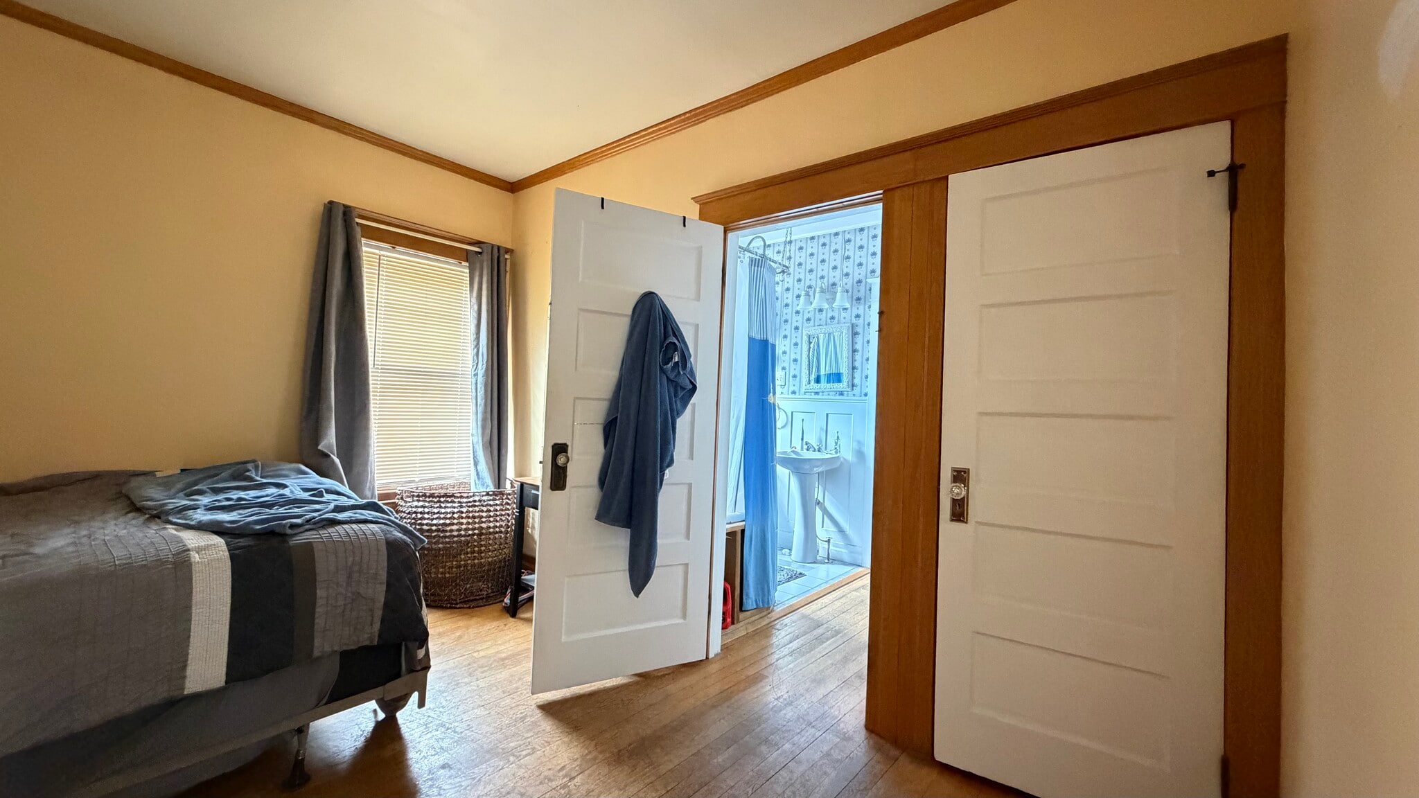 First bedroom - 20 Lincoln Ave