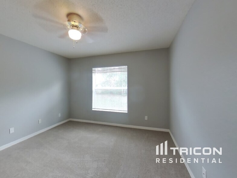 Building Photo - 10518 Gifford Dr