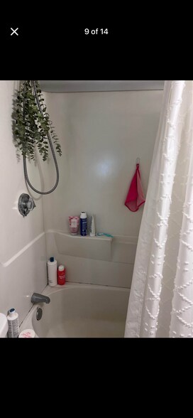 Building Photo - 3 Railroad Ct