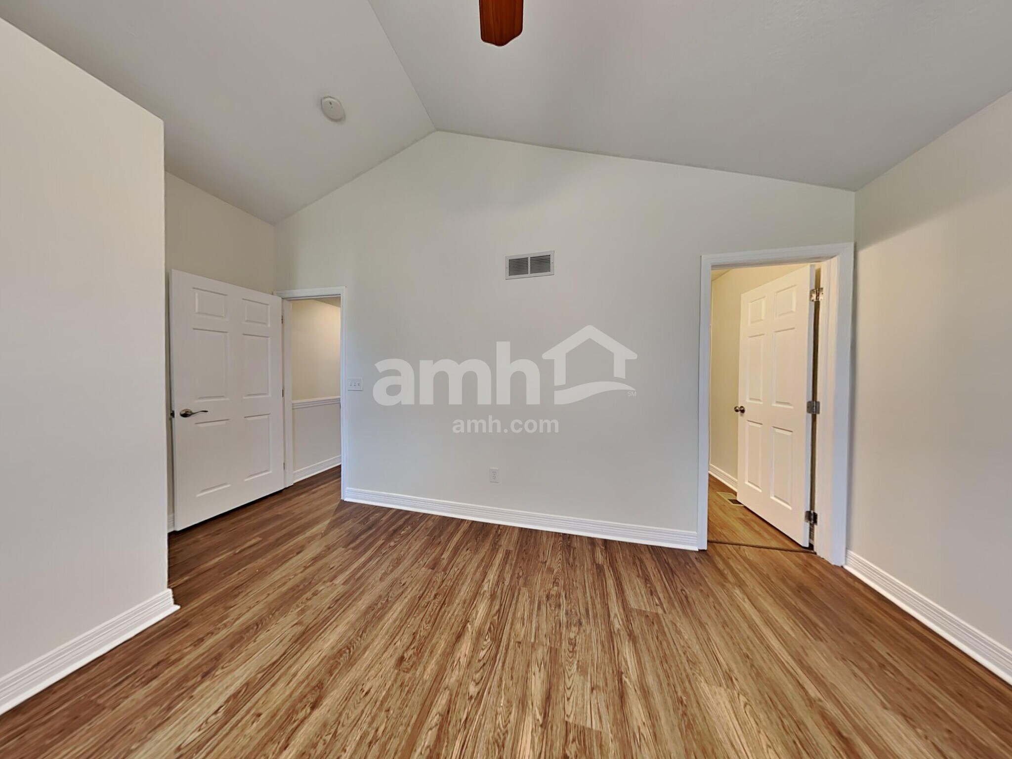 Building Photo - 302 Triple Crown Way
