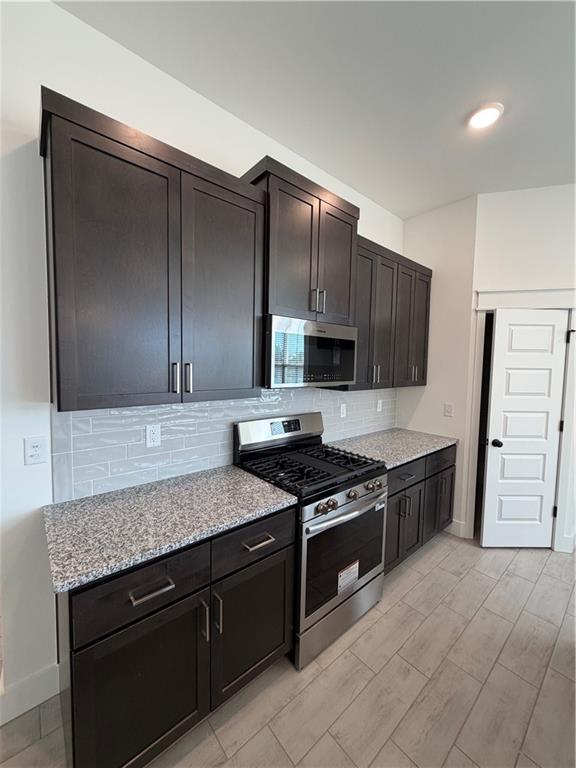 Building Photo - 211 Kristen Ln