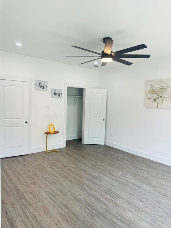 Building Photo - 1621 Wellington St