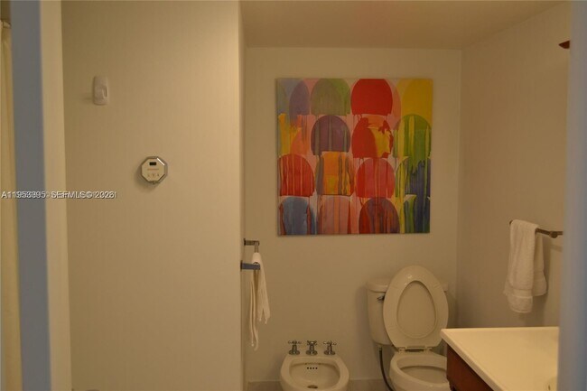 Building Photo - 3850 Galt Ocean Dr