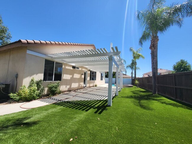 Building Photo - 25375 Forest Wood Cir