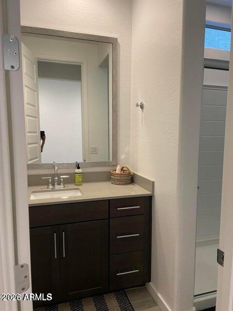 Building Photo - 9115 W Glenrosa Ave