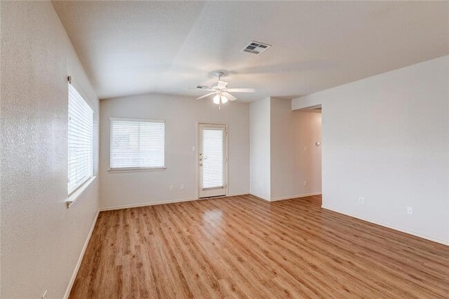 Building Photo - 405 Fort Thomas Pl