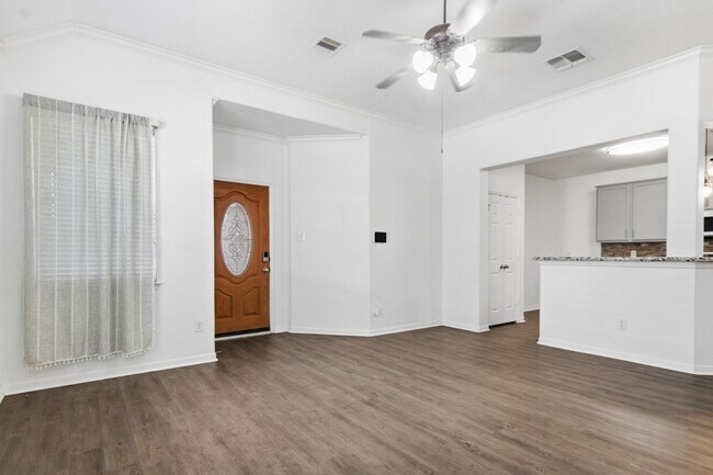 Building Photo - 4702 Arbor Ln