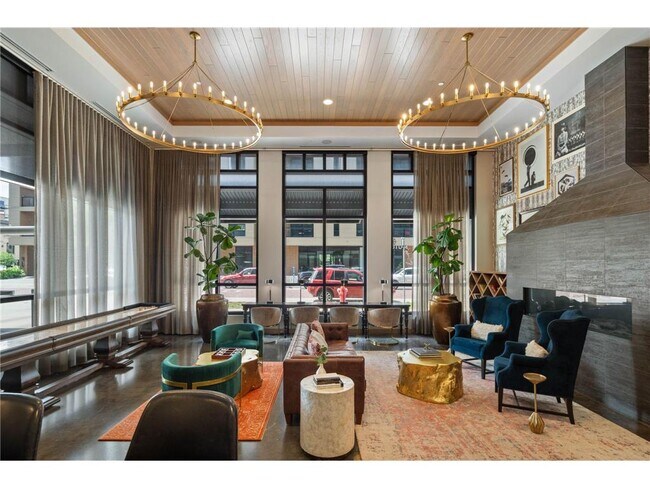 Building Photo - 728 N 3rd St
