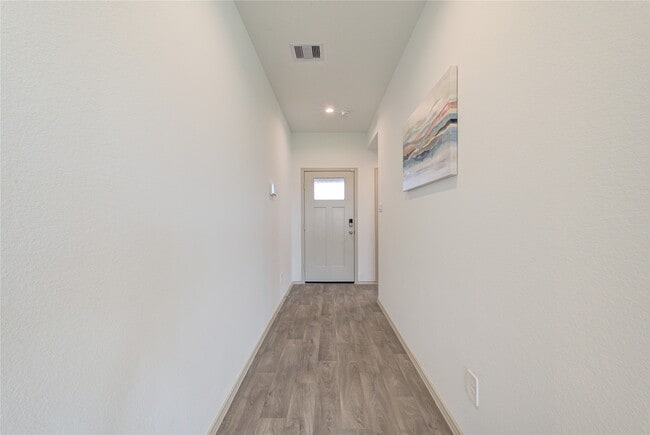 Building Photo - 1806 Laguna Wy